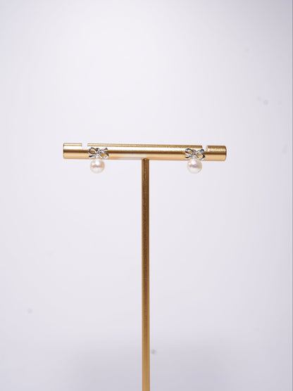 Mini Bow-tie Freshwater Pearl Earrings