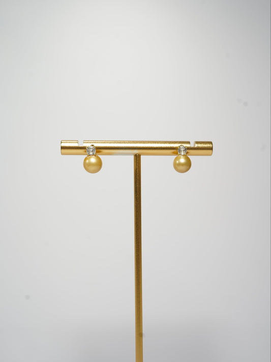 'Diana Gold' Freshwater Pearl Earrings