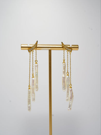 'Elegant Girl' Freshwater Pearl Earrings