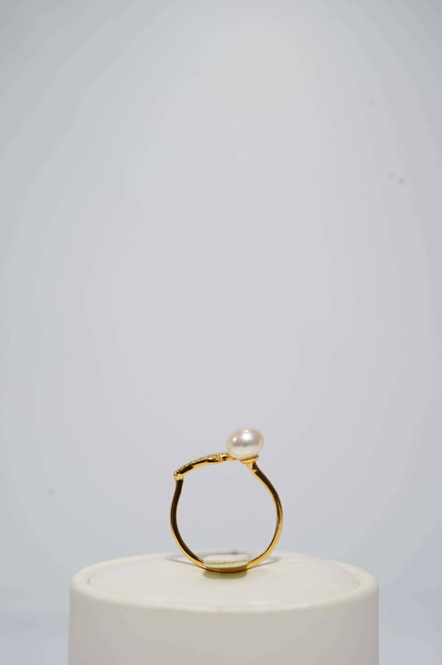 ‘Wings' Bun Freshwater Pearl Ring