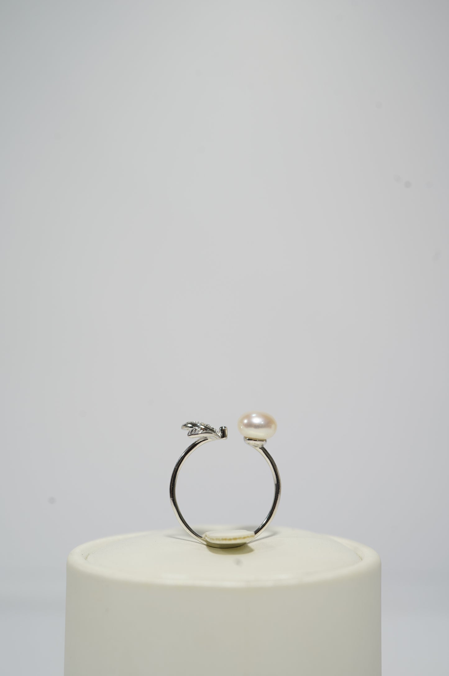 ‘Shining Hearts' Bun Freshwater Pearl Ring