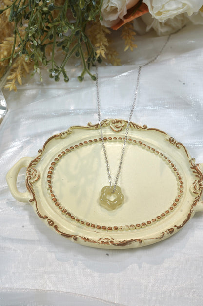 Cute Flower Jade Necklace