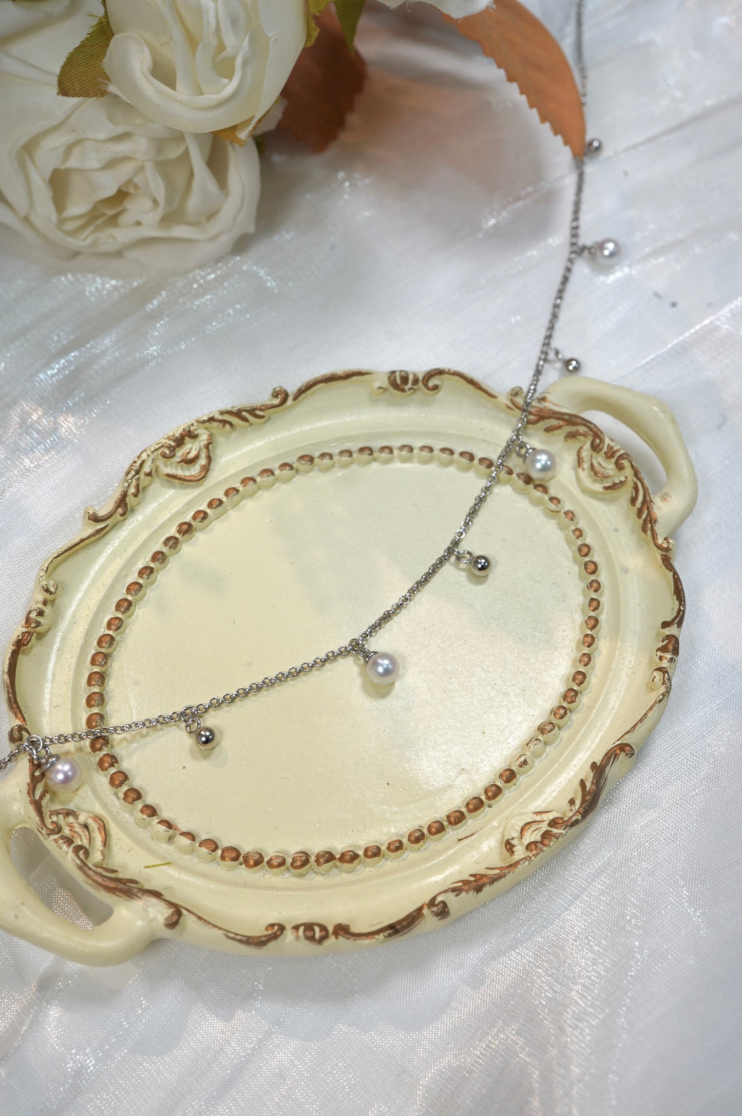 String Lights with Ball Freshwater Pearl Necklace