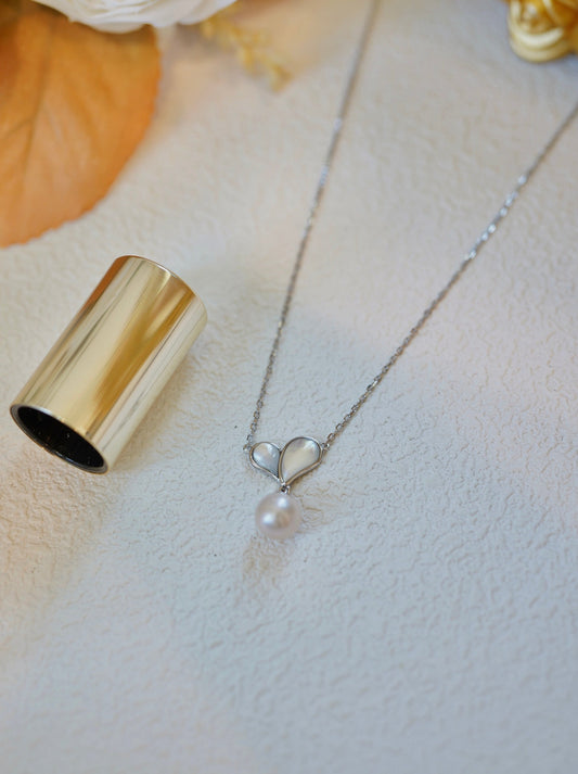 Heart Mother Shell Round Freshwater Necklace