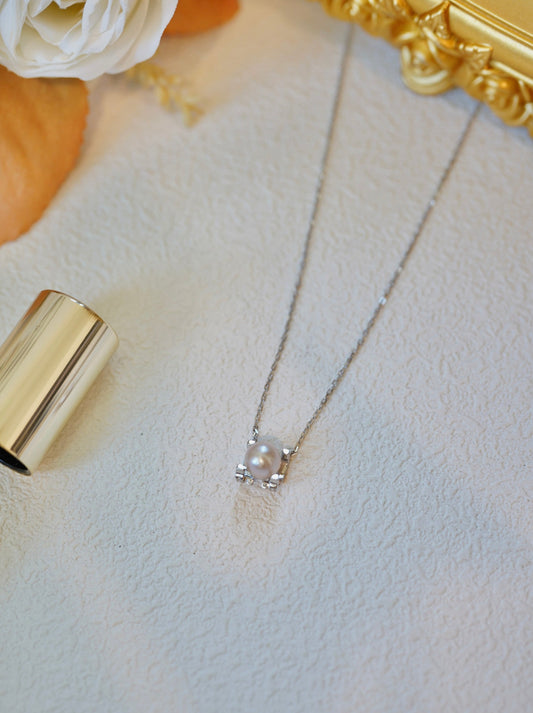 'C&C‘ Round Freshwater Necklace