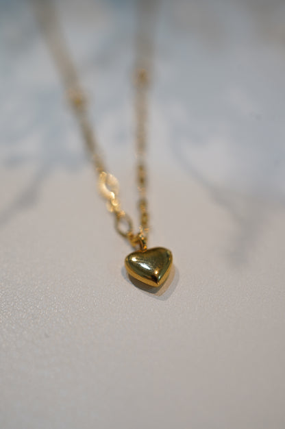 Dashed/heart Necklace